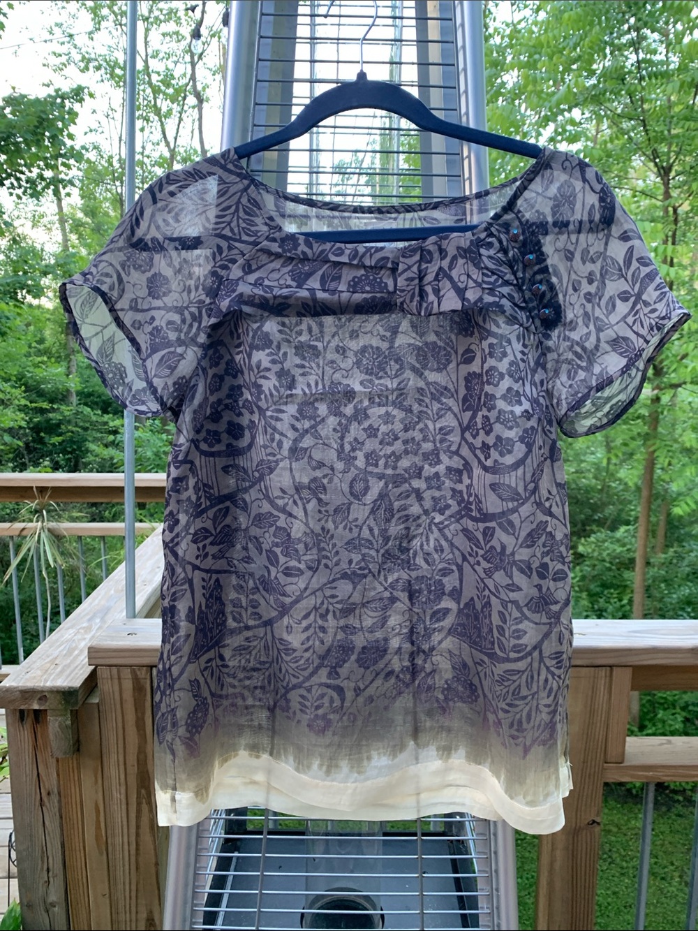 Floral Sheer Short Sleeve Blouse with Ivory Hem